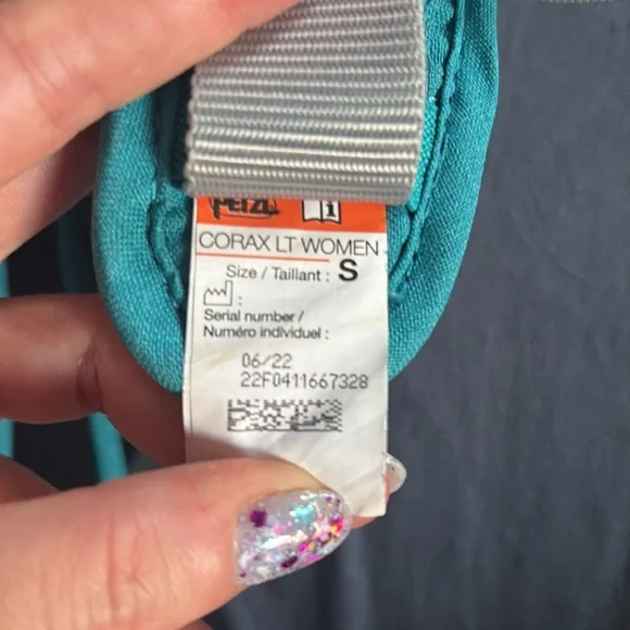 Petzl CORAX LT Climbing Harness - Turquoise Women's Size Small - Picture 5 of 9